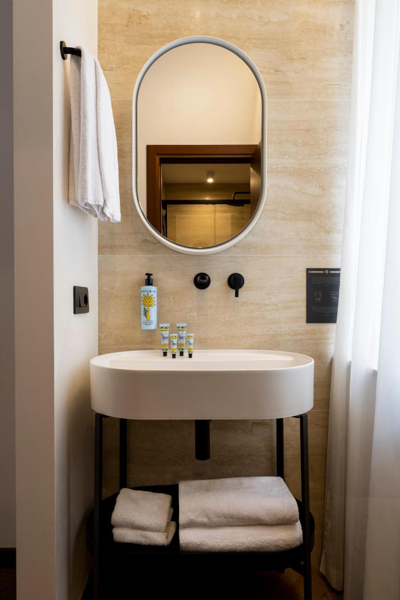 Boutique Hotel Piedra Rome City Centre Extérieur photo